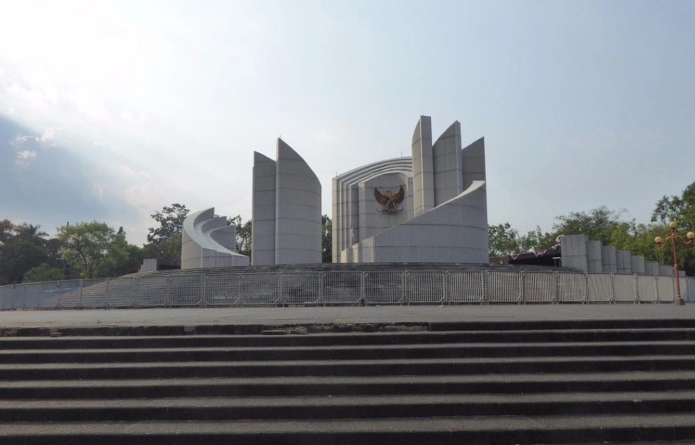 Hotel Supratman Bandung Attraction Pictures